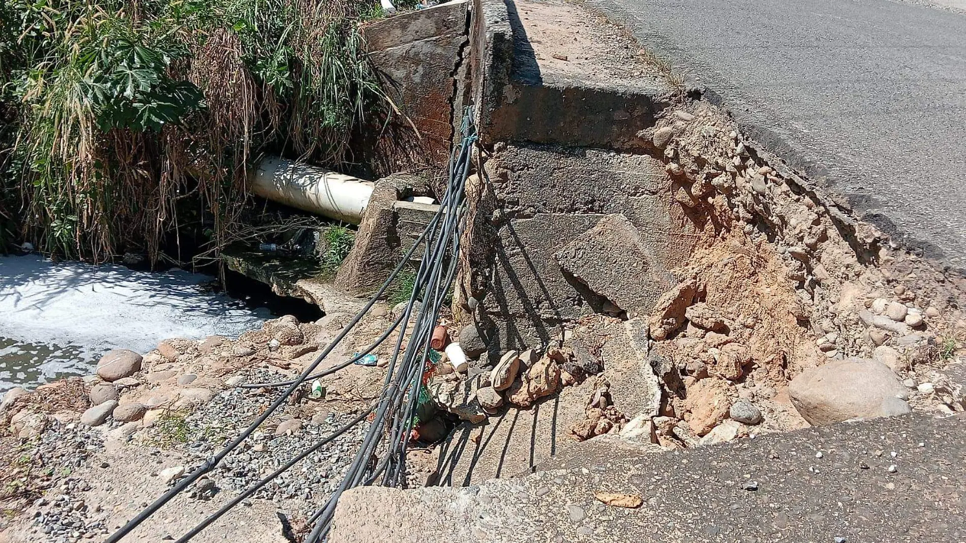 Puente Lava Pie en malas condiciones